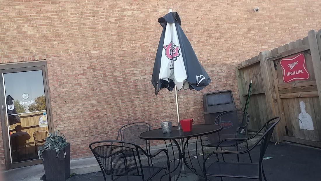 Buster's Bar & Grill